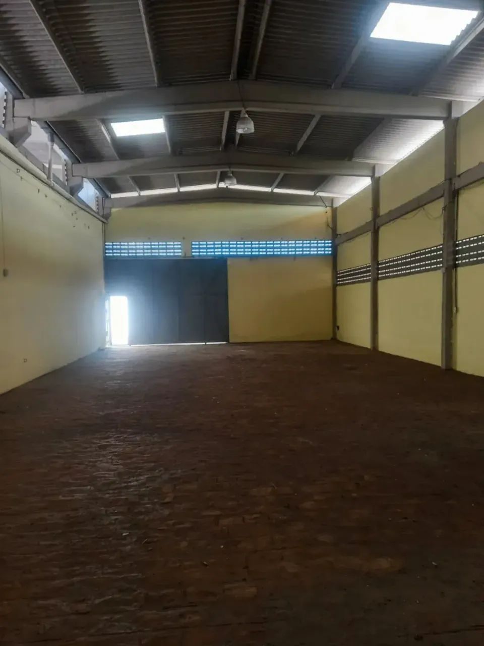 Galpão com 300 m² para locação na Alça Sudoeste !!! - Foto 2
