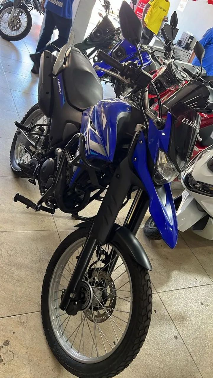 Lander 2021 muito nova 