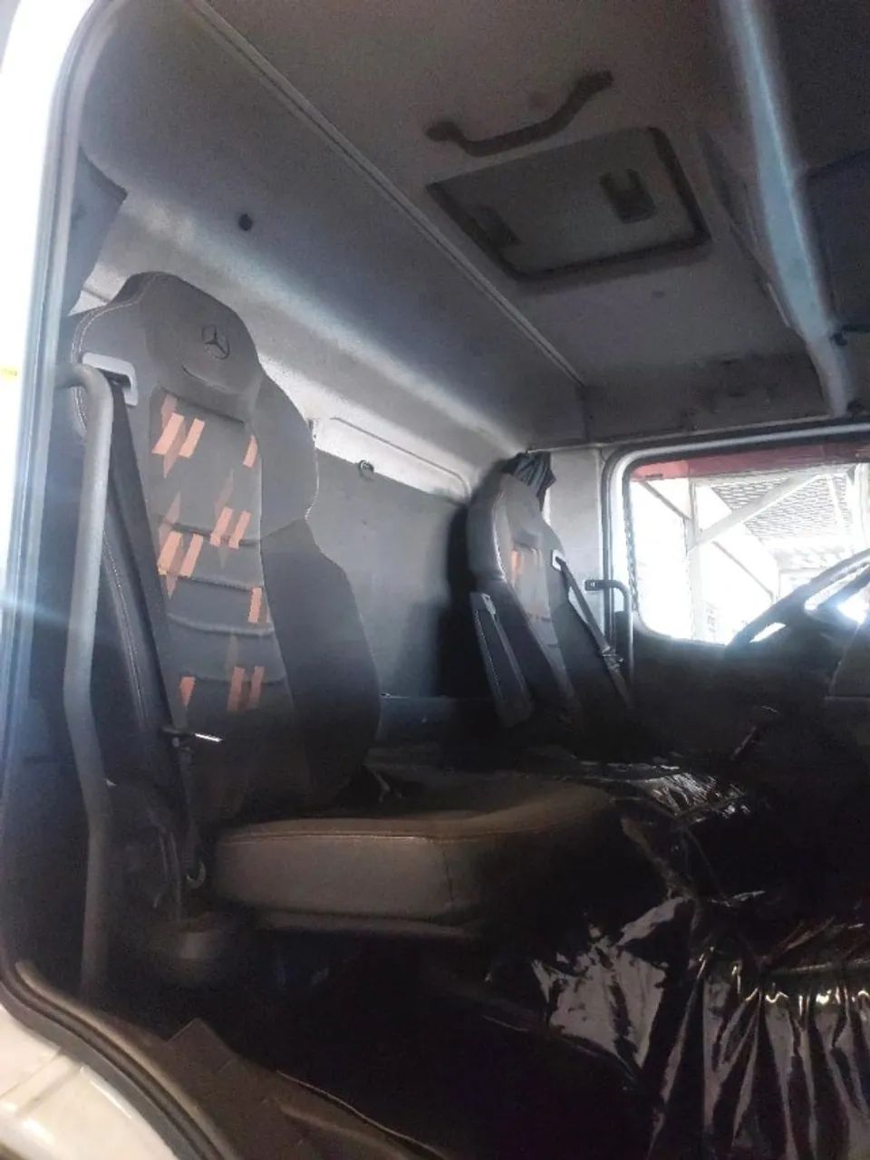 Caminhão tanque MB atego 2426 - Foto 3