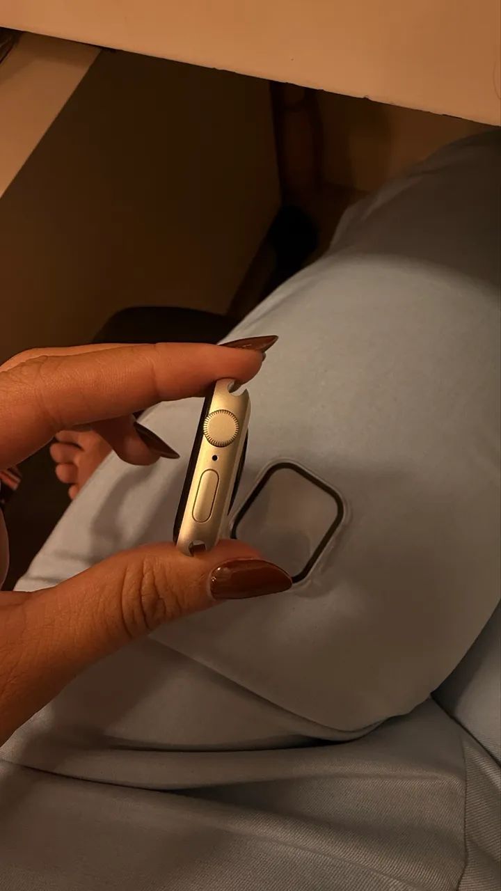 Apple Watch SE (Gen 2) 40mm Starlight
