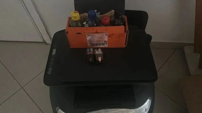 Impressora HP 2774 com Refis de Tinta - Foto 2