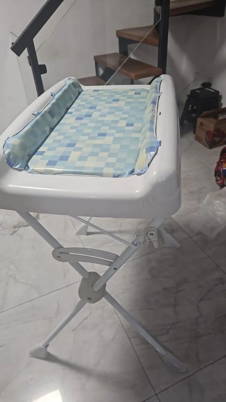 Suporte de banheira com trocador