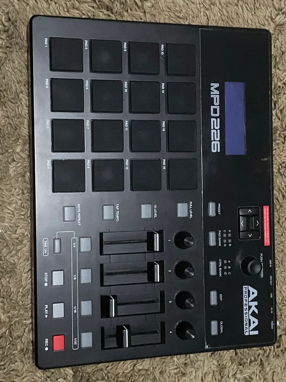 Akai MPD 226 - Instrumentos musicais - Wona, Belford Roxo