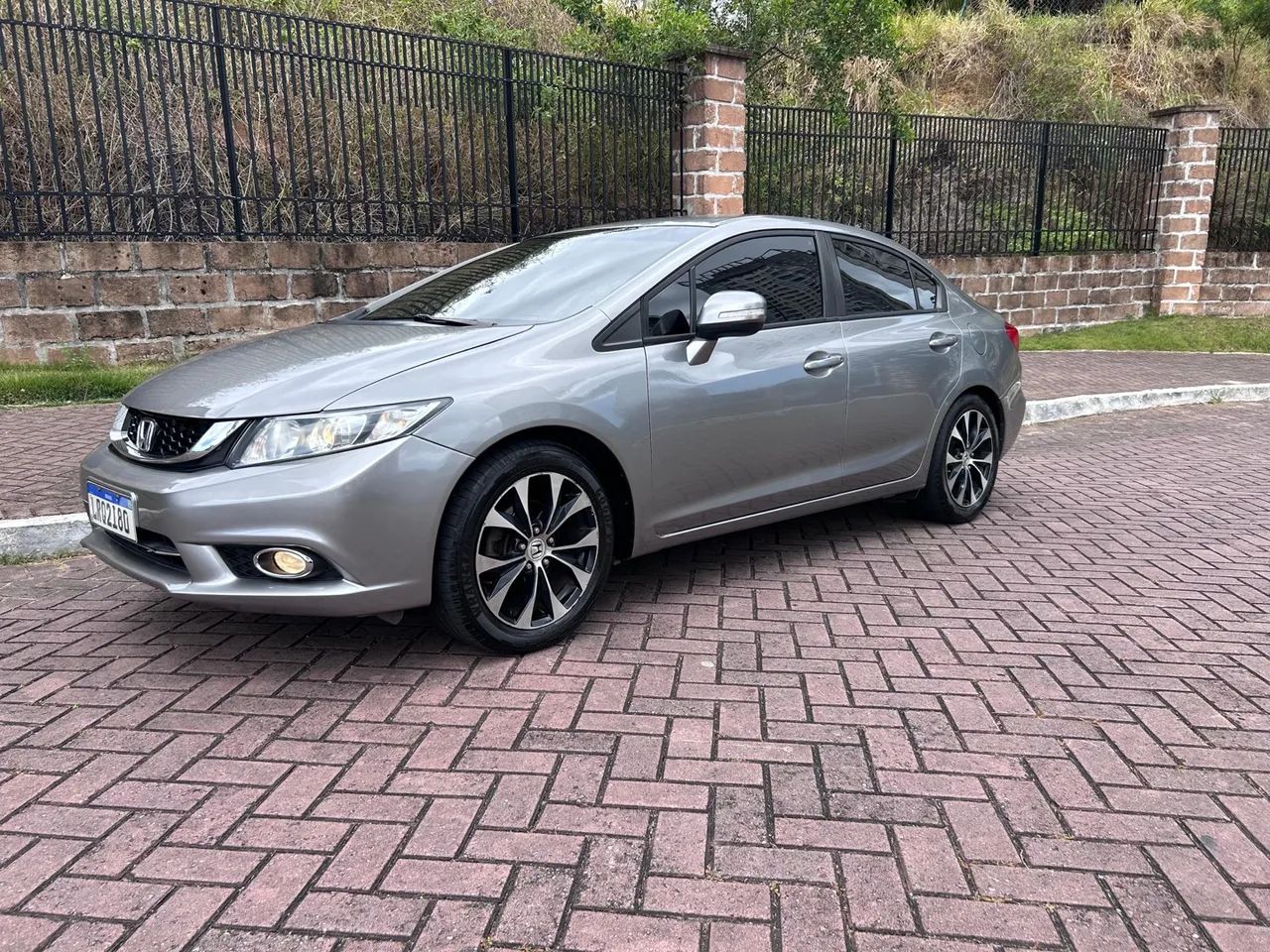 Honda Civic Civic Sedan LXR 2.0 Flexone 16V Aut. 4p 2015