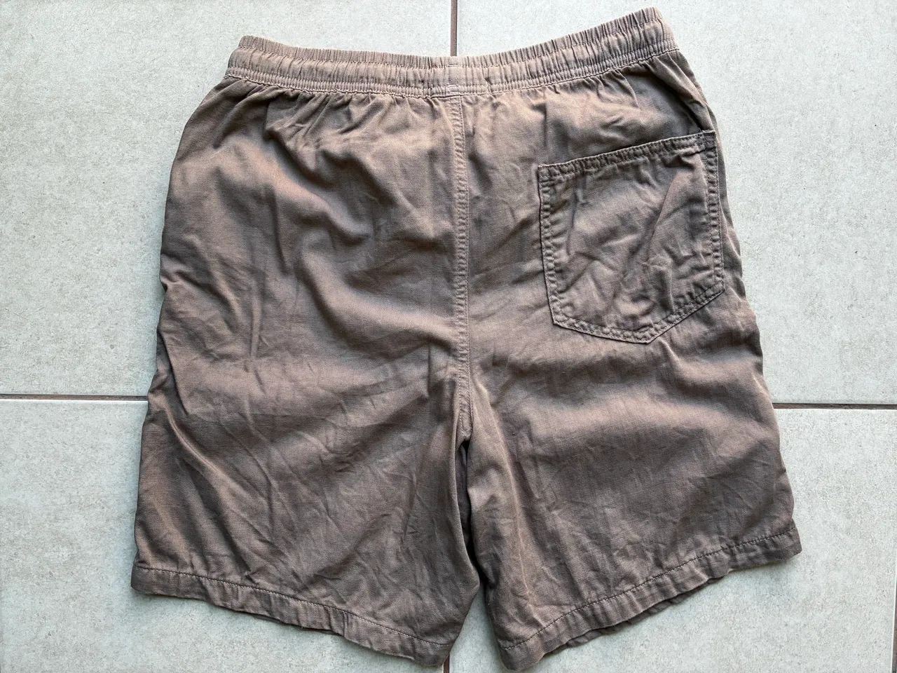 BERMUDA: short marrom P (Pool) - Foto 3