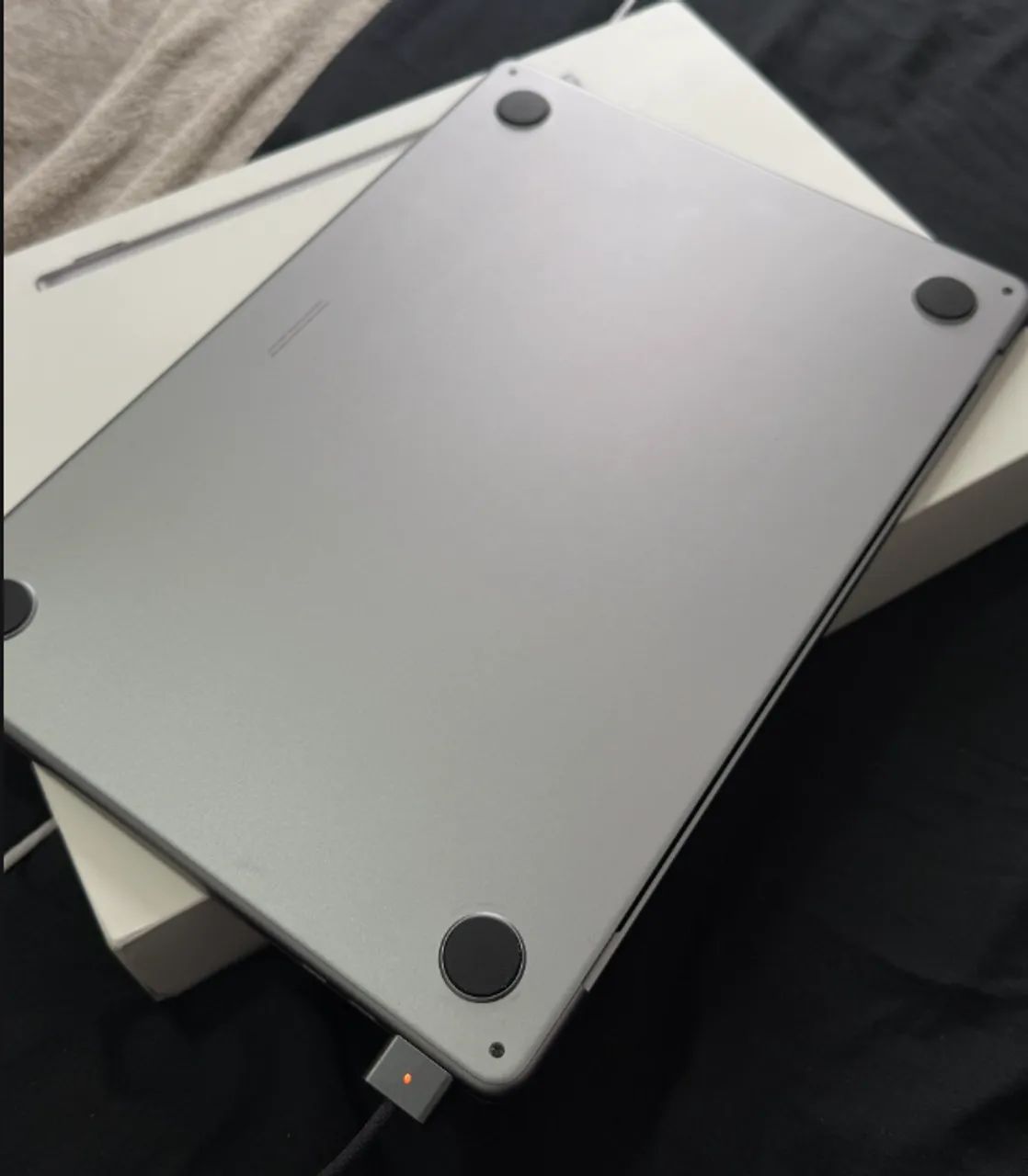 MacBook Air M2 8GB, 256GB ? Único dono, perfeito estado