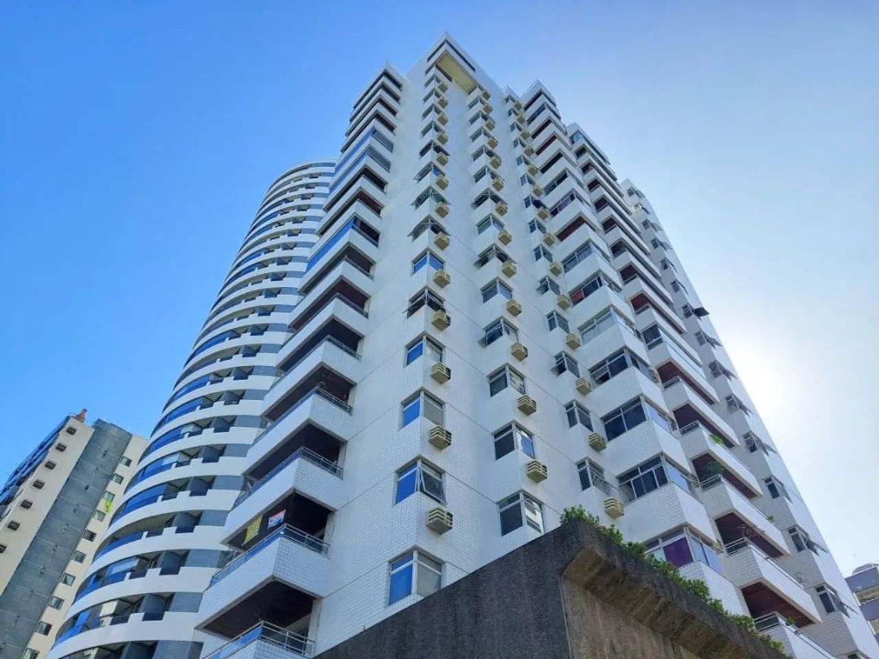 Apartamento para locação no Edifício Emília Lopes, em Boa Viagem  380m², 4 quartos, 3 vaga - Foto 2