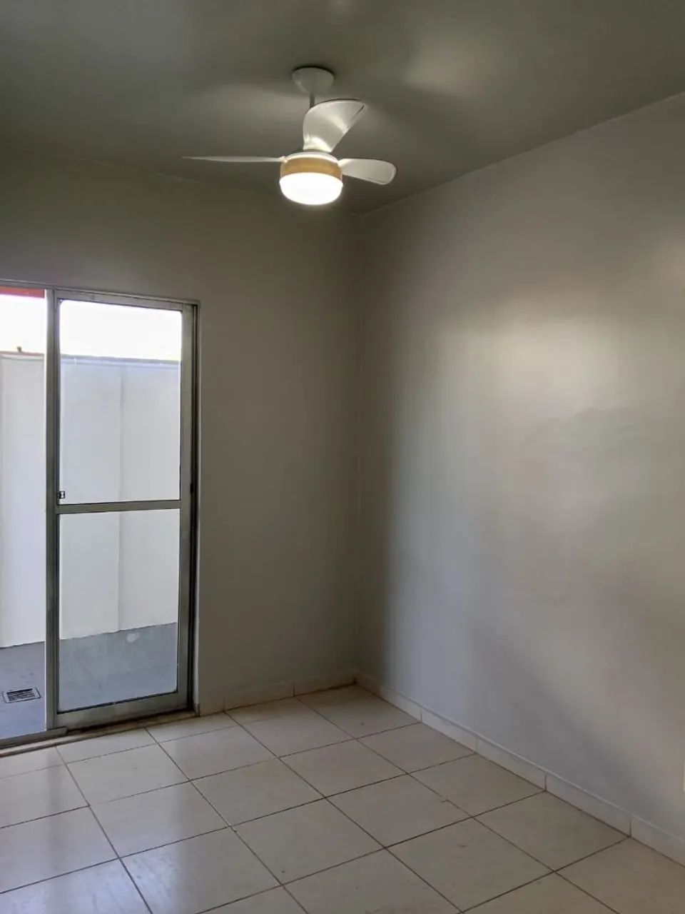Apartamento 2/4 térreo com área Cond Tocantins  - Foto 4