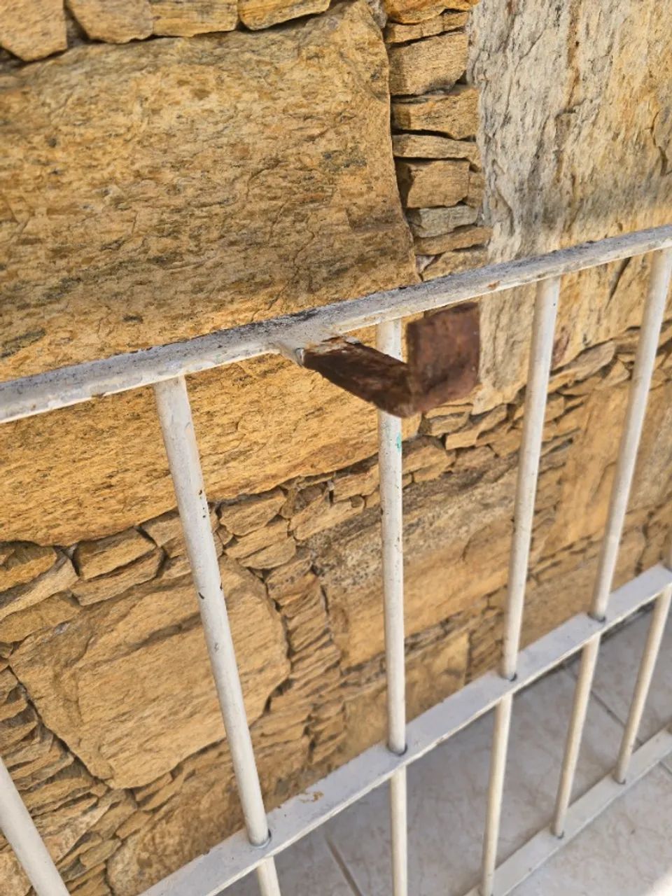 Grade de ferro maciço para janela - Foto 5