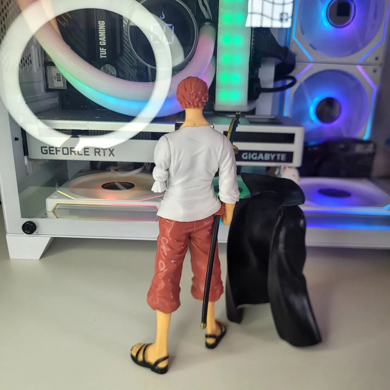 Action figure boneco shanks o ruivo (usado) - Foto 4