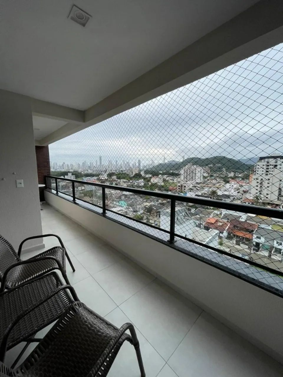 Venda - Cobertura mobiliada com 2 Suítes e 2 vagas  - Camboriú  - Foto 2