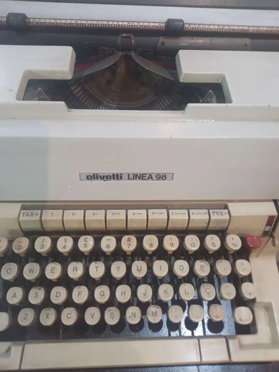 Máquina de escrever olivetti linea 98 para colecionador - Foto 6