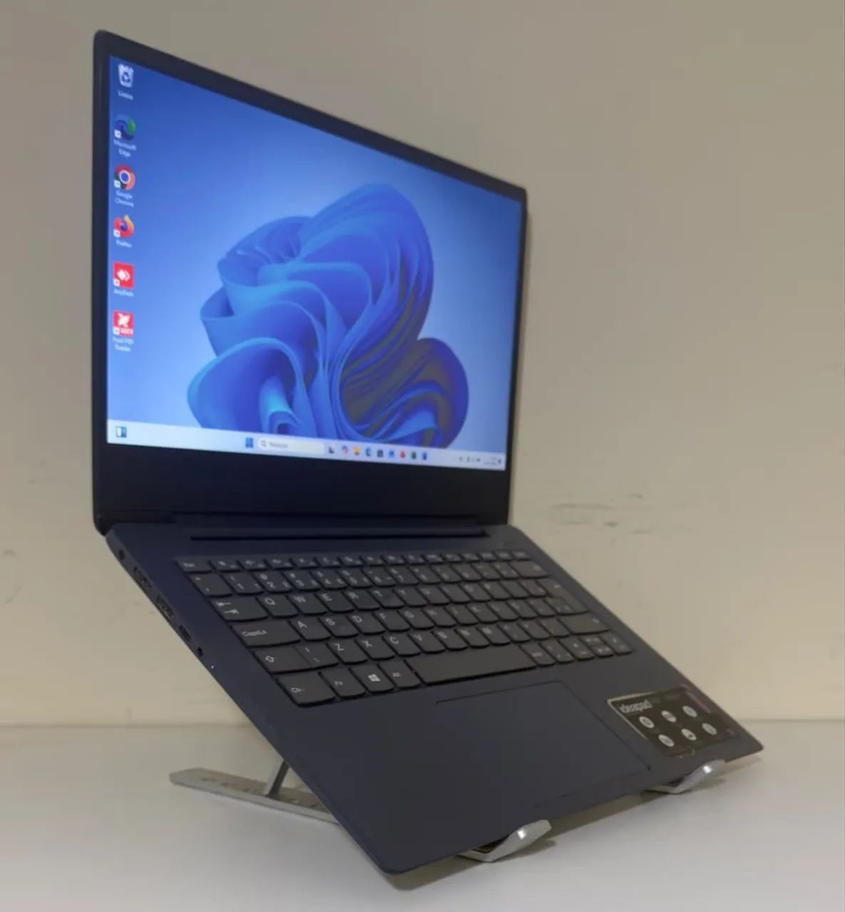 Notebook Lenovo Processador core i5-8 geração Ssd 8gb Ram - Foto 5