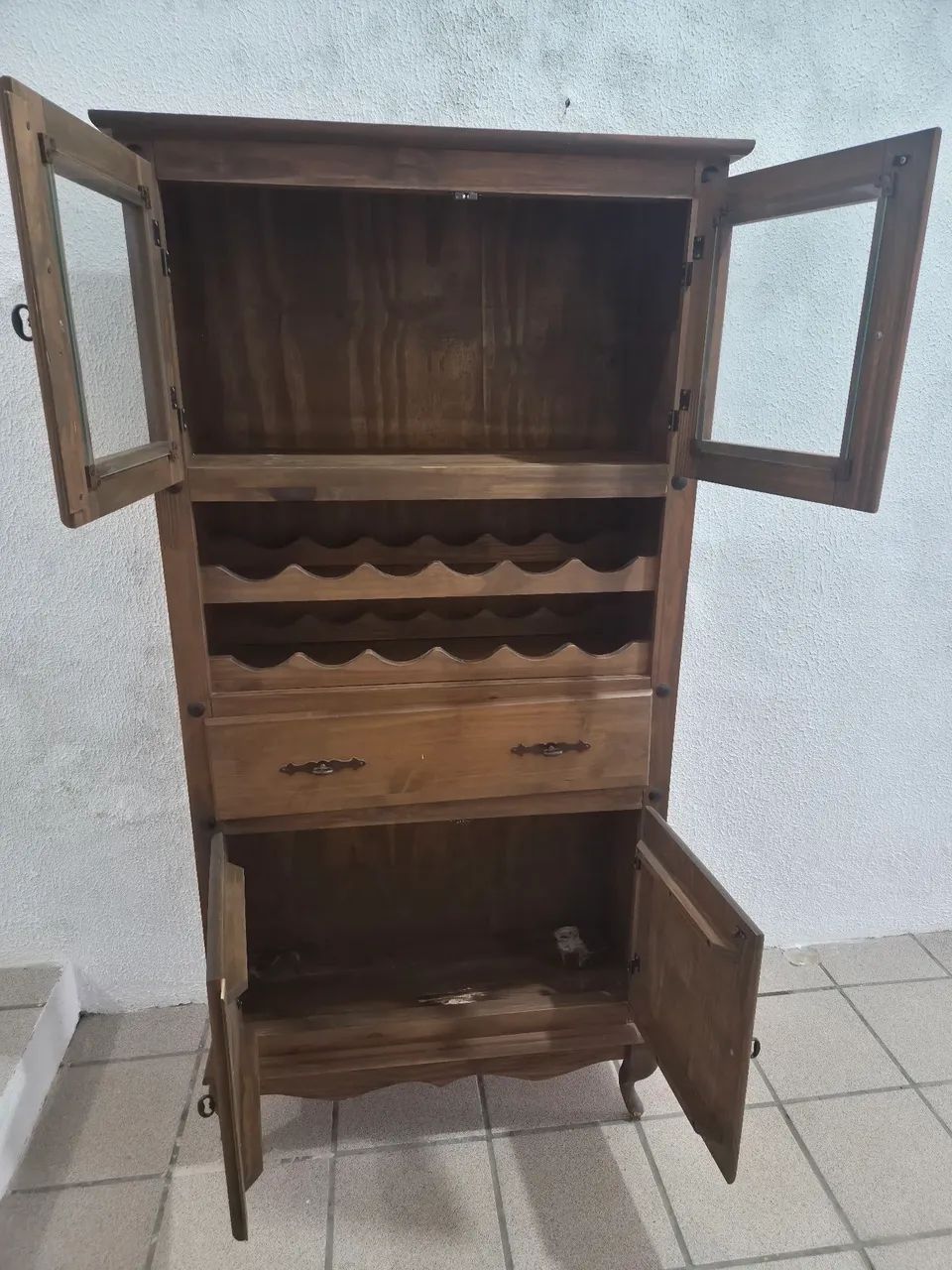 Armario madeira maciça com suporte vinhos - Foto 2