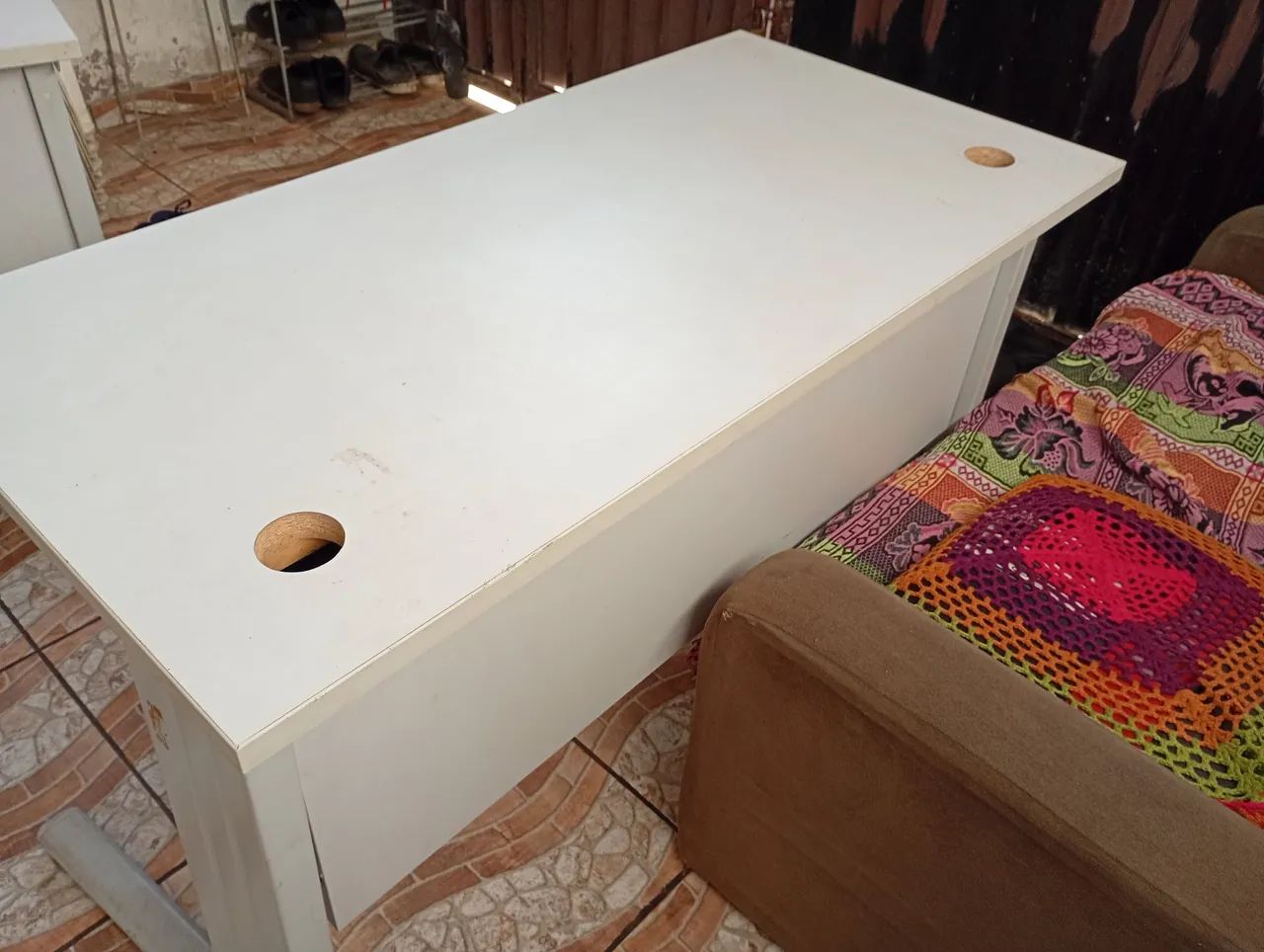 Mesa de escritório com 2 gavetas  - Foto 3