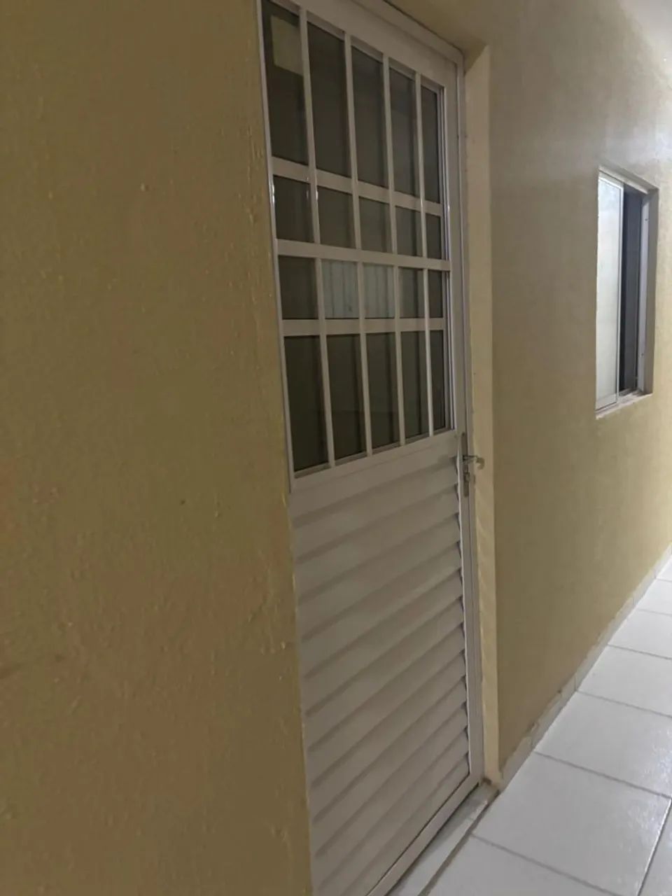 Aluga apartamento 