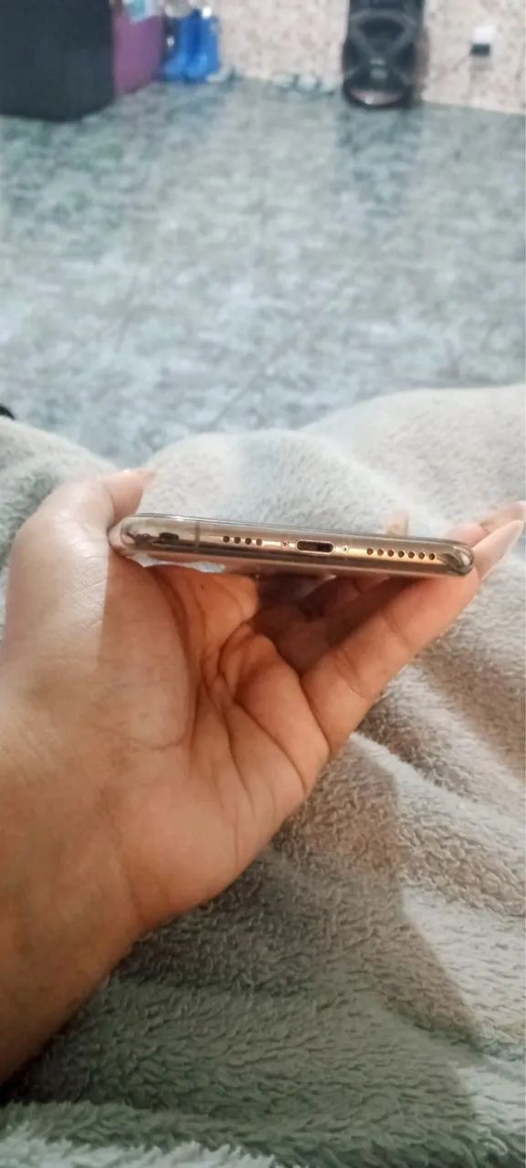 iPhone 11 Pro Dourado - Perfeito Estado / Câmera Tripla