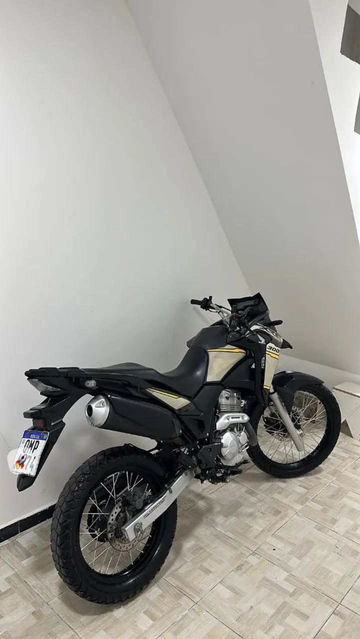 XRE 300 ADVENTURE 2022 - Foto 2