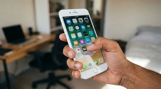 iPhone 8 plus 128gb 100% bateria saudável  - Foto 3