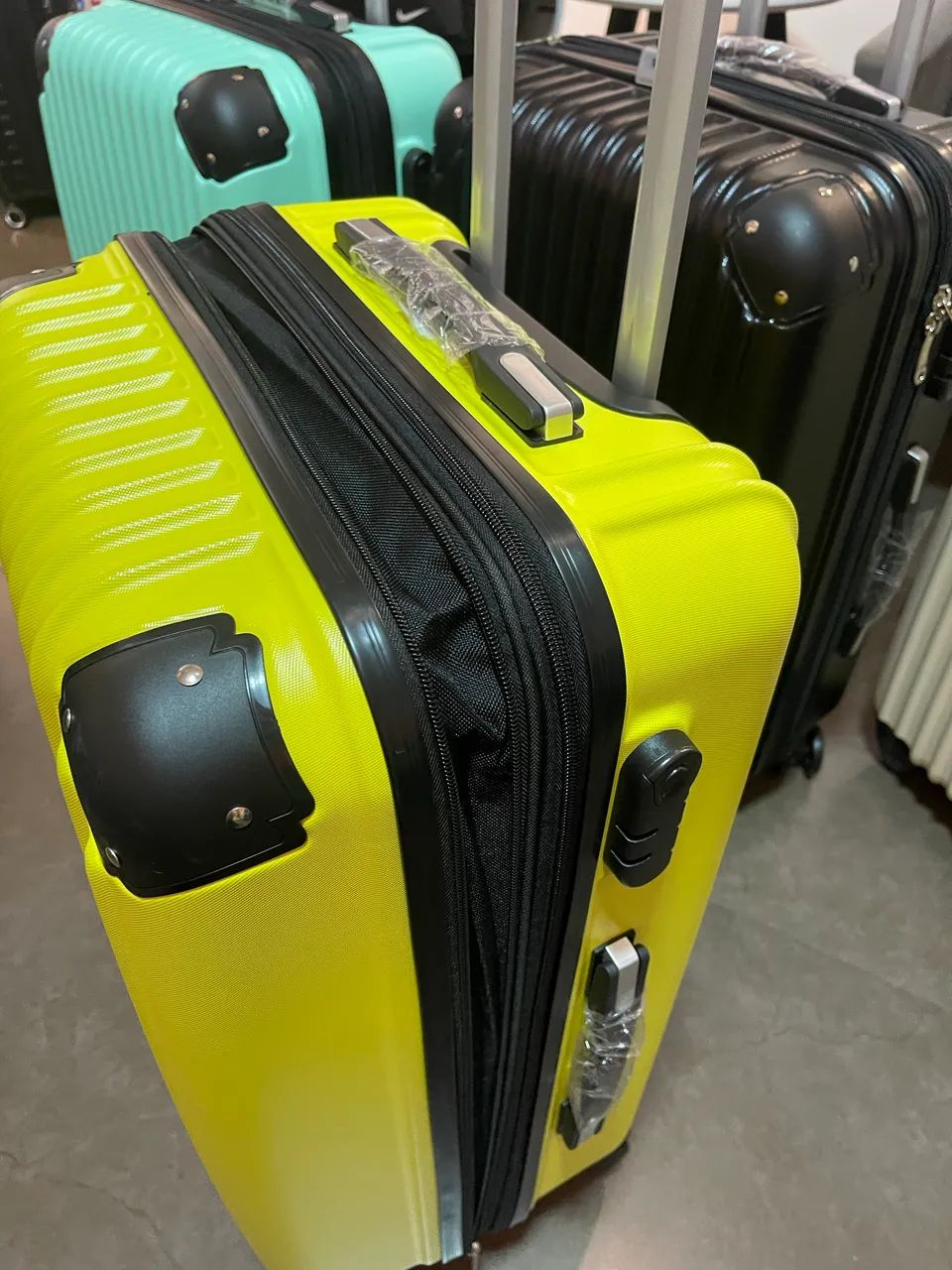 Mala G 23 kg ( tamanho 158) - Foto 4