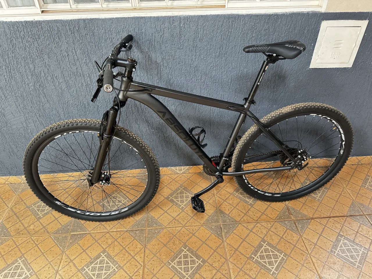 Bicicleta Aro 29 Absolut Nero  - Foto 4