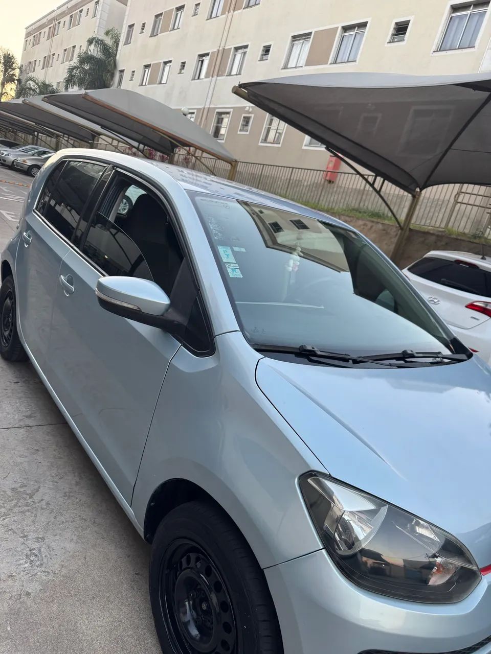 Volkswagen Up! 2015