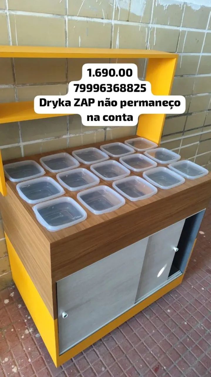Balcão de complementos pra açaí 