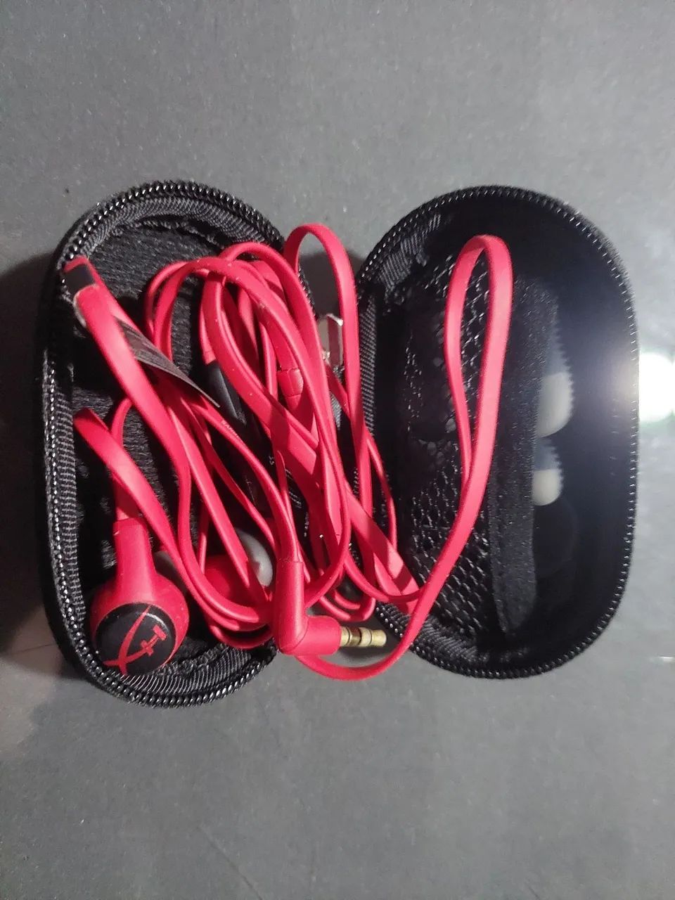 Fone Hyperx earbuds 2 gaming  - Foto 4