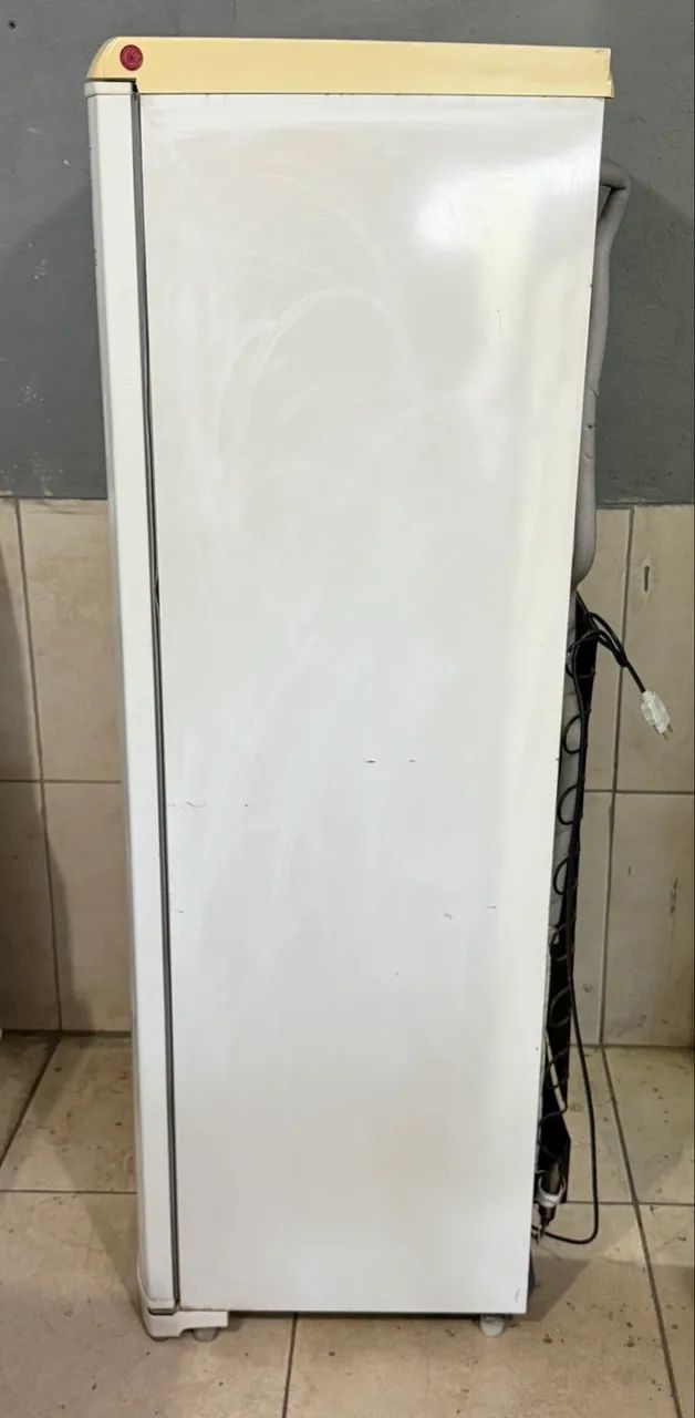 Geladeira cônsul 320 litros usada barata funcionando perfeitamente  - Foto 4
