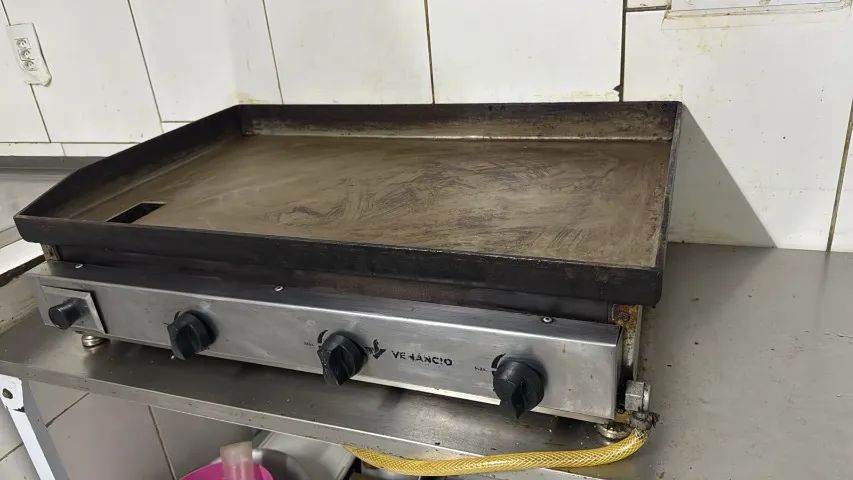 Chapa a gás Venâncio 85x50 para lanchonete