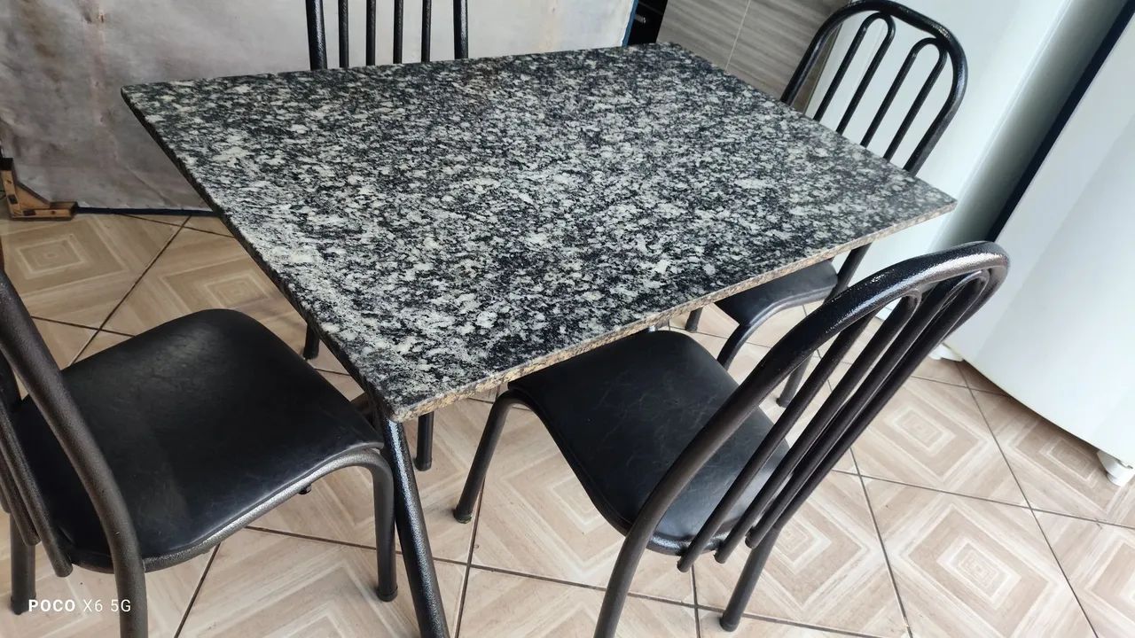 Mesa de Granito 4 cadeiras  - Foto 2