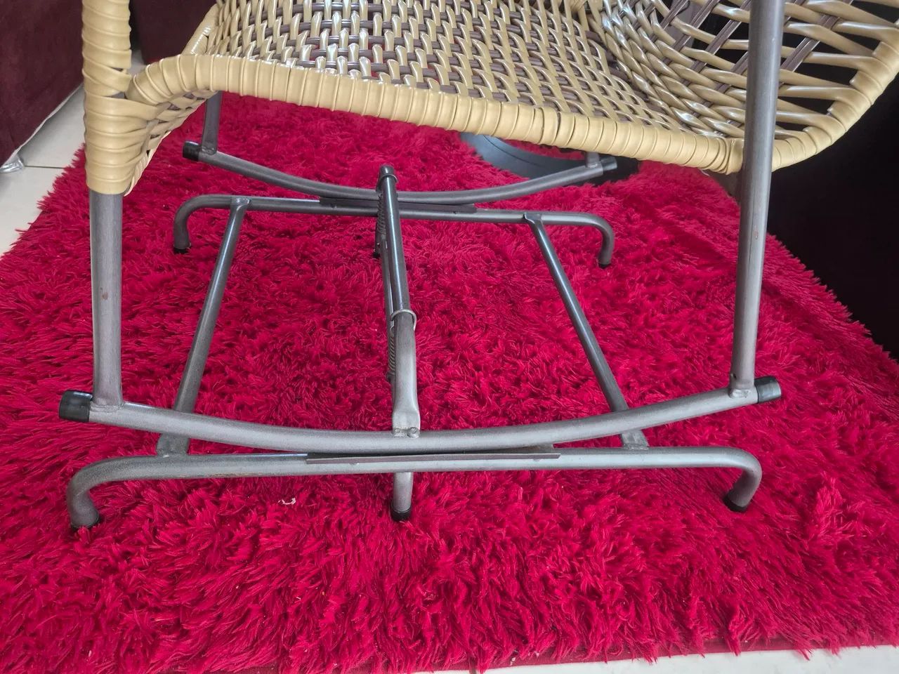 Cadeira de balanço nova 200 reais - Foto 3