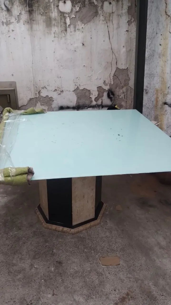 Mesa de vidro com base  - Foto 2