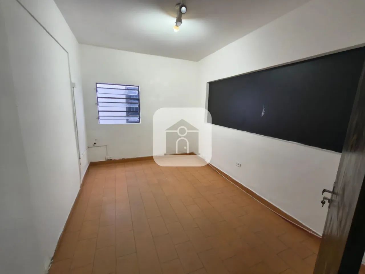 Casa comercial para locação no bairro Centro - Foto 5