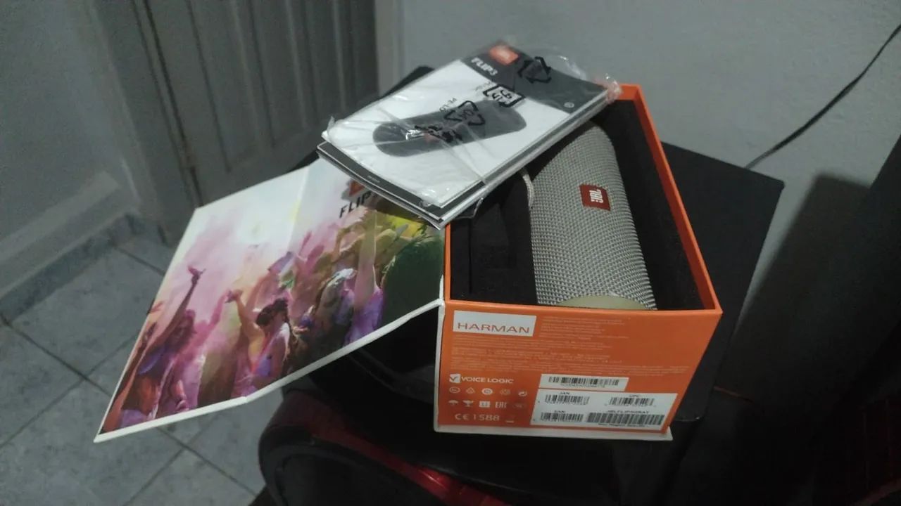 Caixinha de som JBL - Foto 2