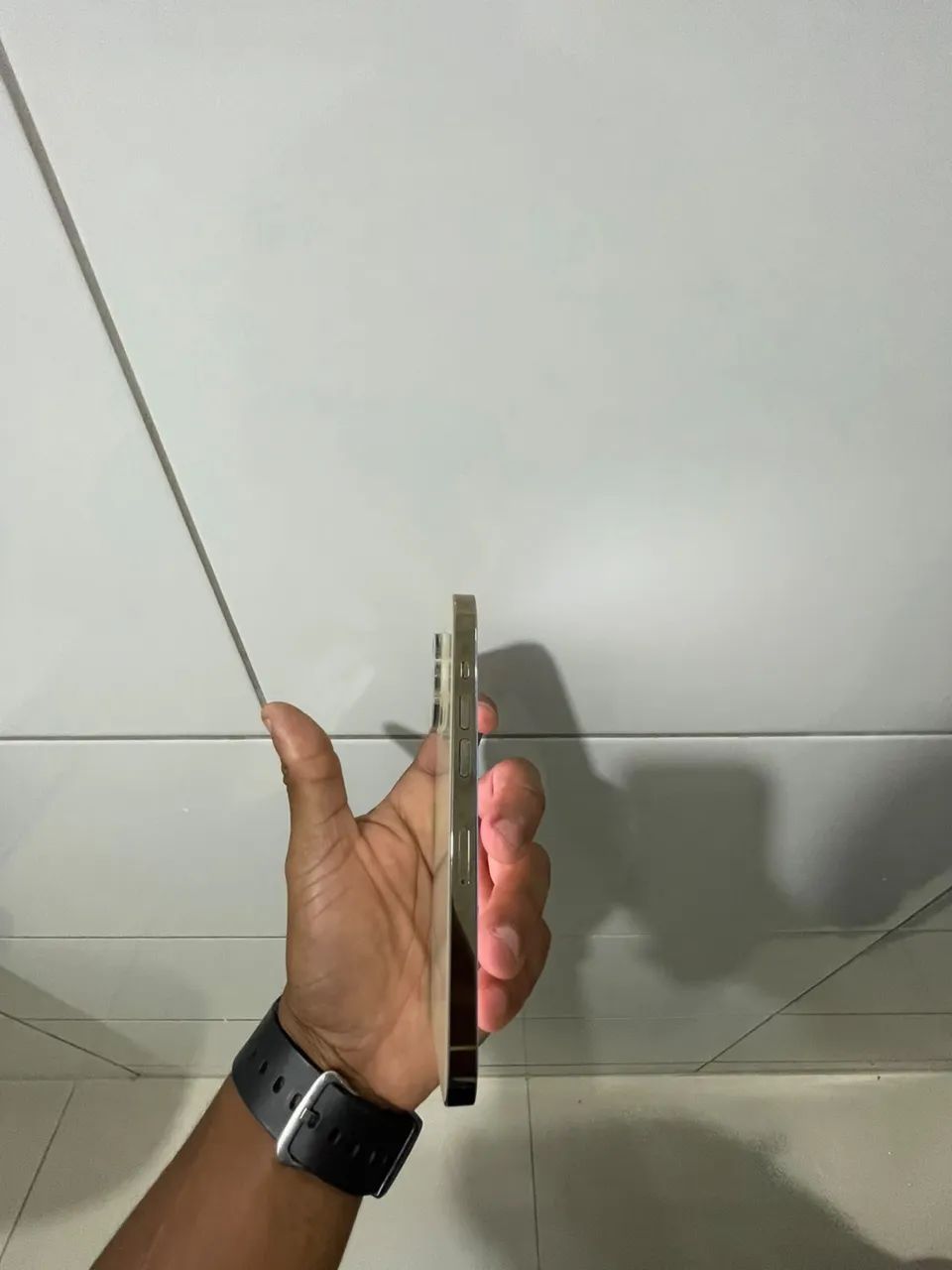 iPhone 14 Pro gold  - Foto 3
