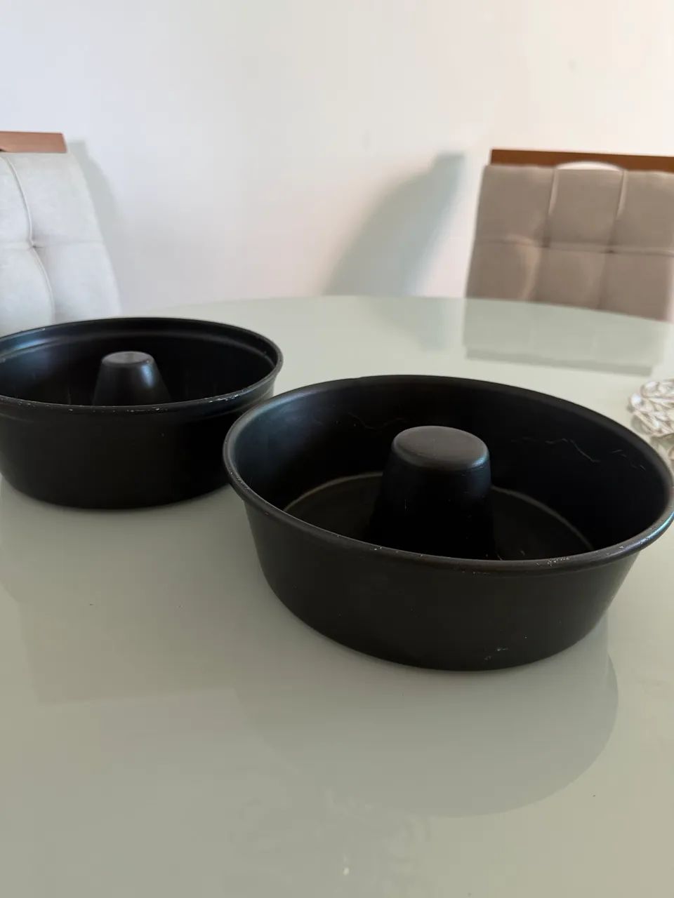 Formas de 24cm e 22cm.