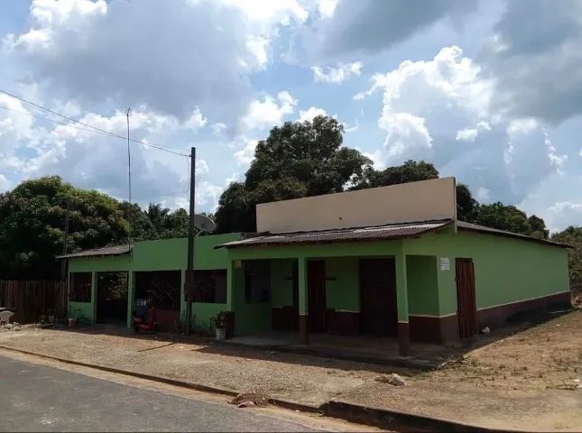 Vende-se ou troca casa em mucajaí  aceito proposta ! 