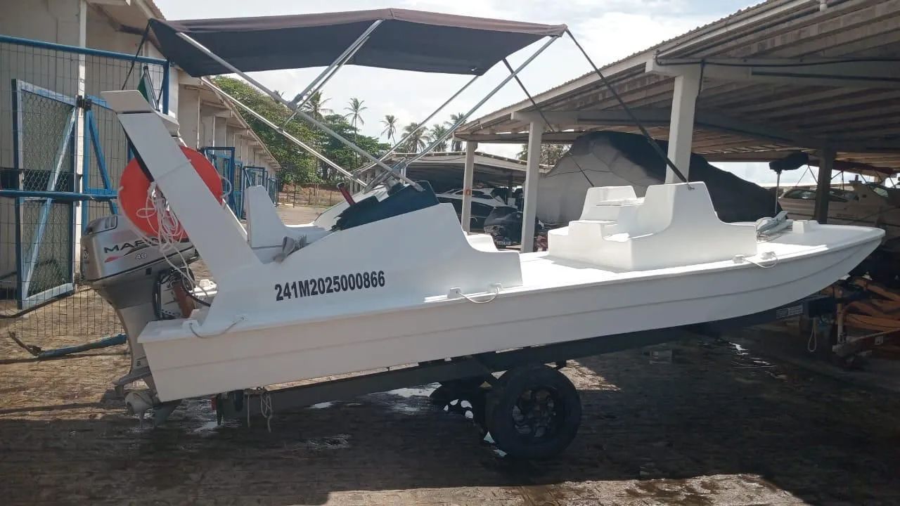 Flypper 8 lugares motor mariner 40 - Foto 7