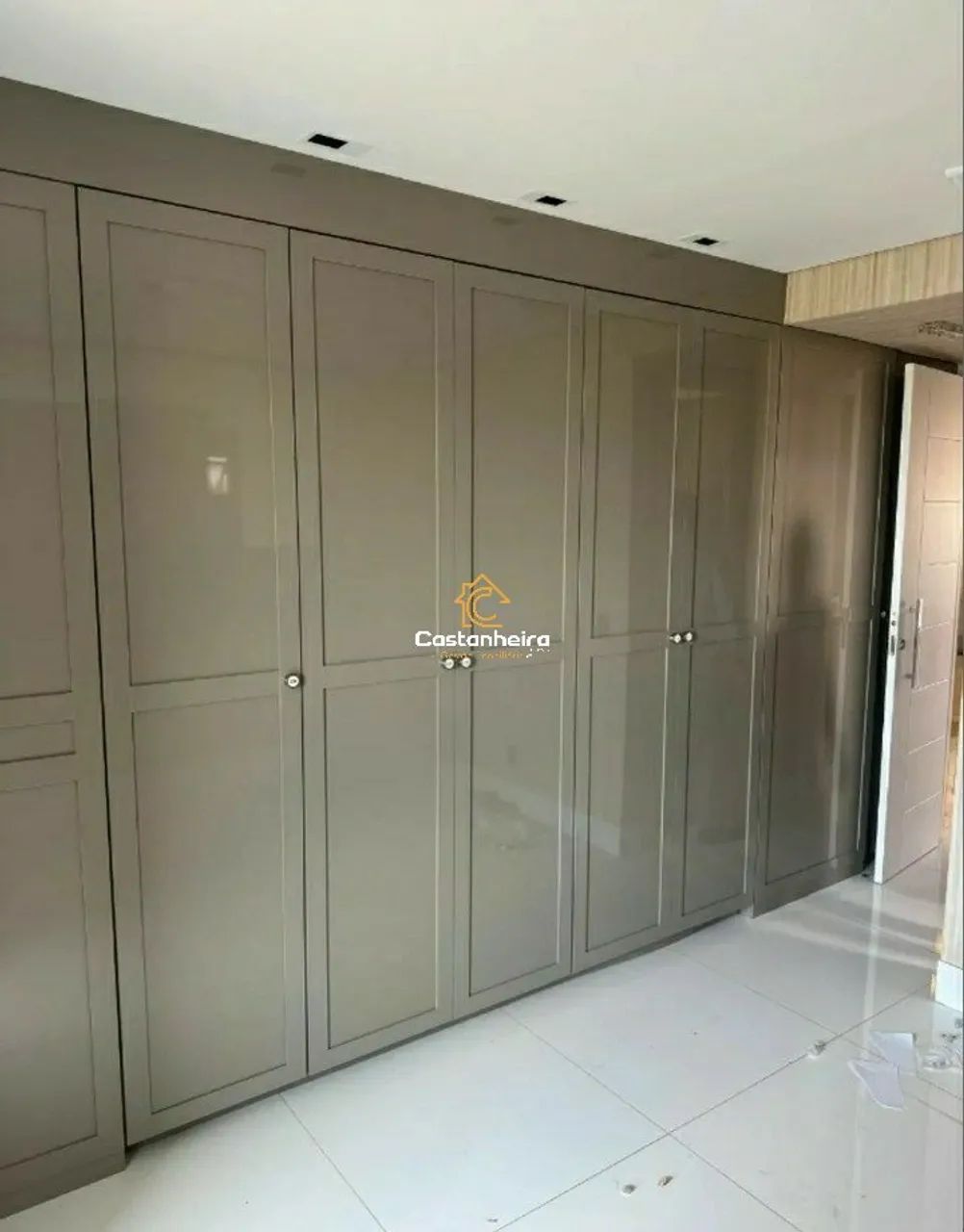 Apartamento Semi-Mobiliado - 04 Quartos sendo 03 Suítes Plenas - Plano Diretor Sul - Foto 4