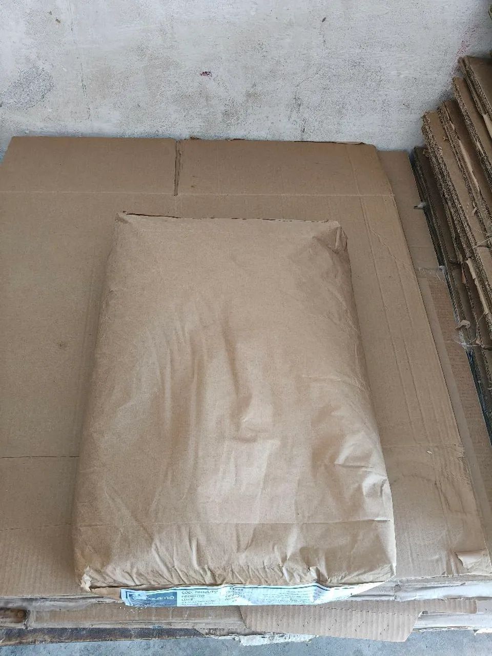 Cola Para Caixa De Papelão E Tubetes Dextrina B 25kg - Foto 2