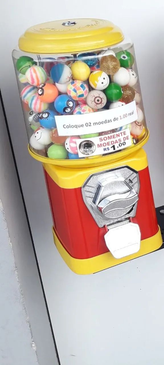 Máquina de bolinhas e chicletes. - Foto 2