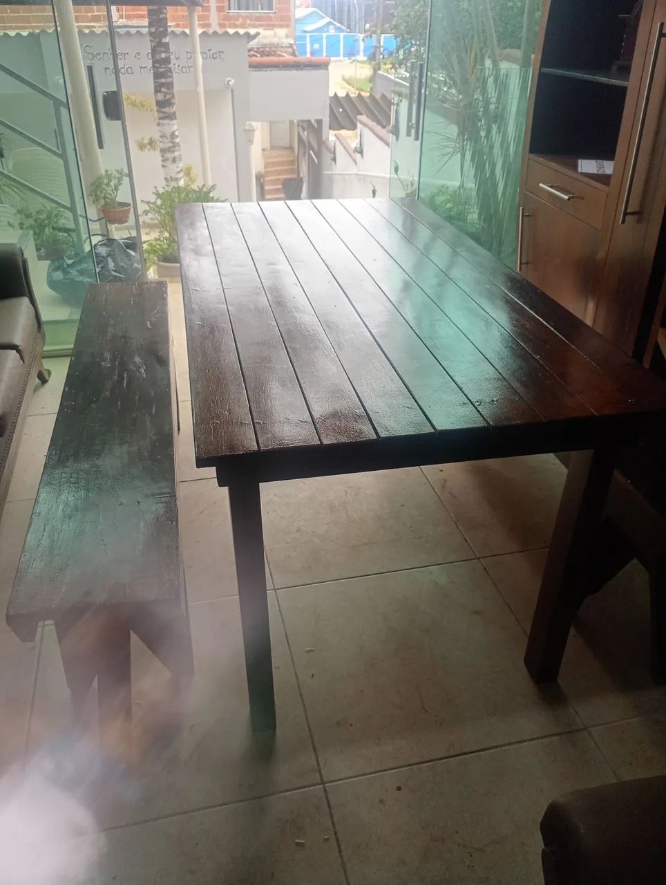 Mesa e 2 bancos em madeira - Foto 5