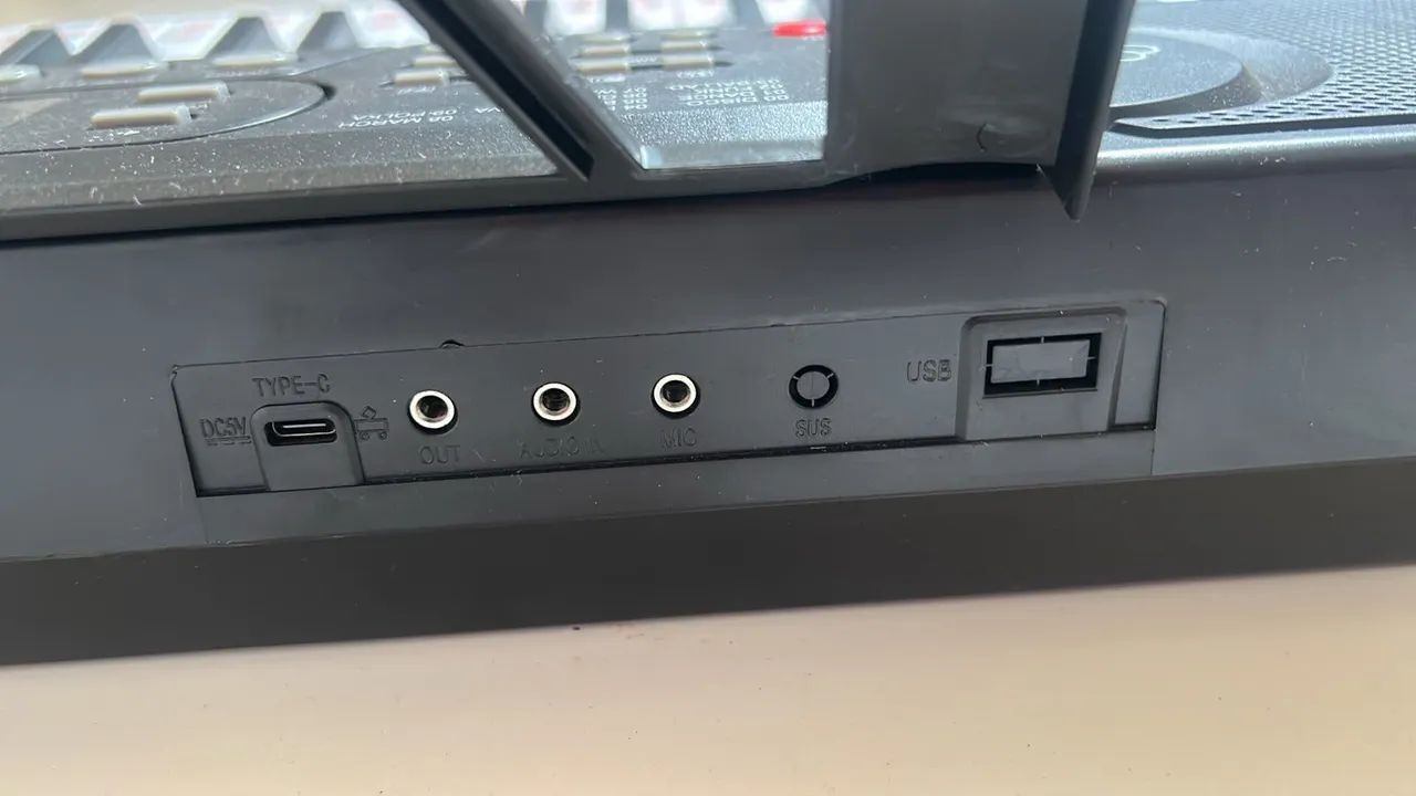 Teclado Em Bom Estado  - Foto 4