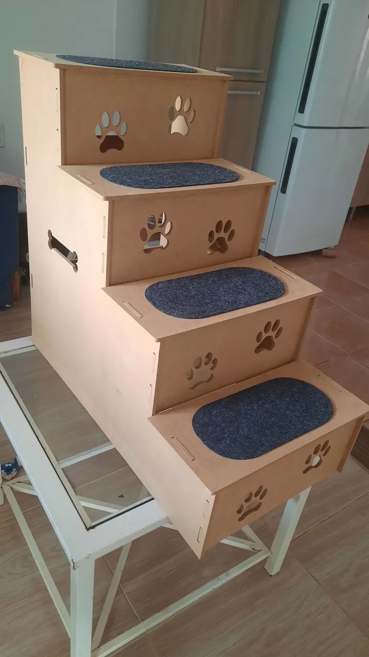 Escada Pet