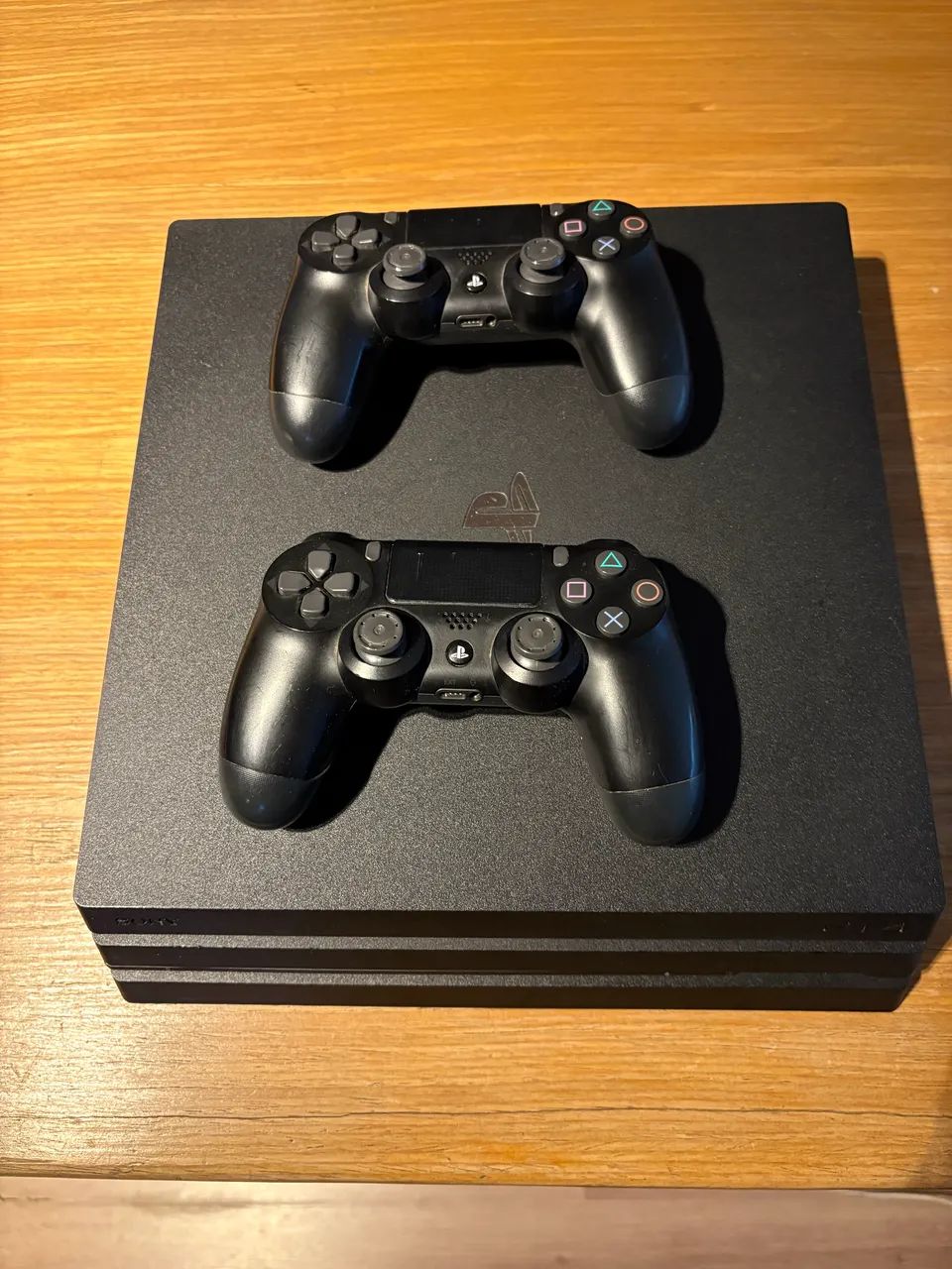 Ps4 pro 1TB - Foto 2