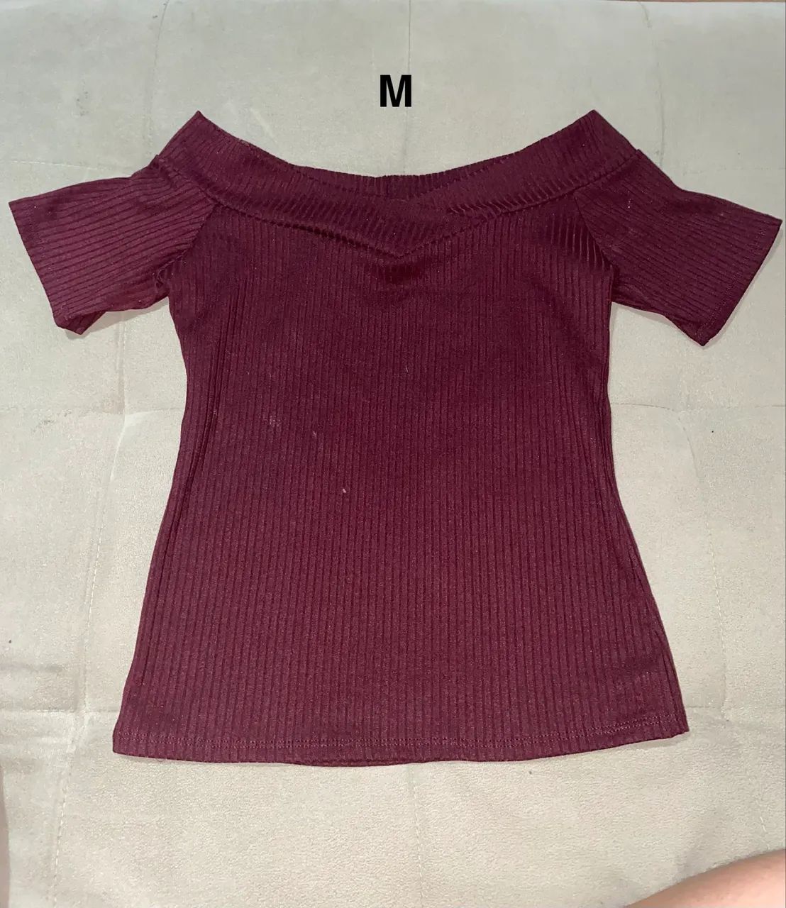 Blusa de manga vinho