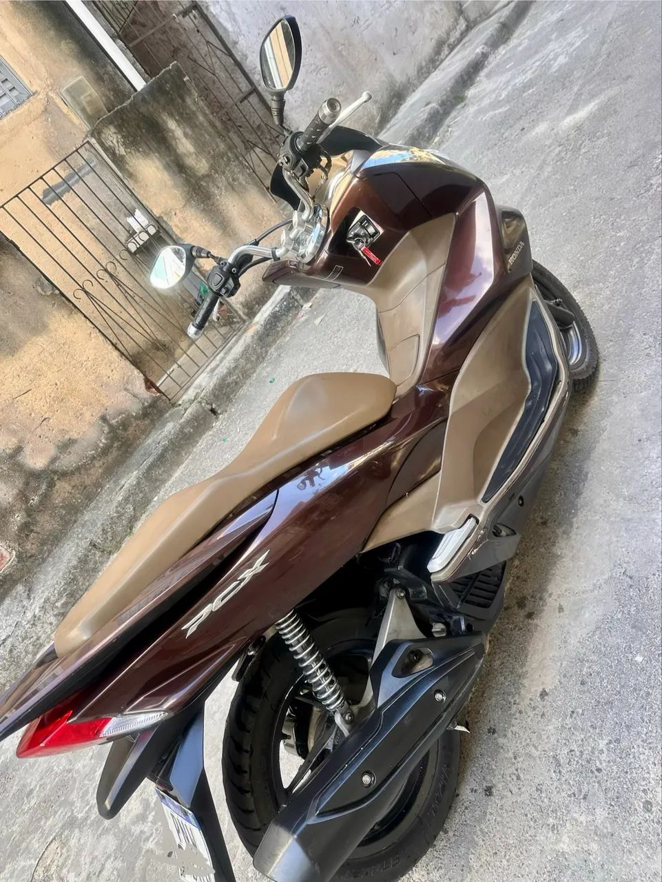 PCX Dlx - Foto 4