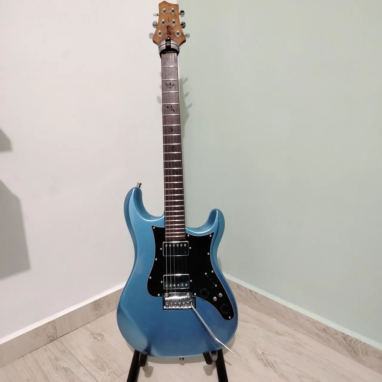 Guitarra Seven SGT 277 com upgrades 