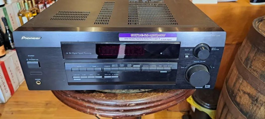 Receiver Pioneer - modelo VSX-D411
